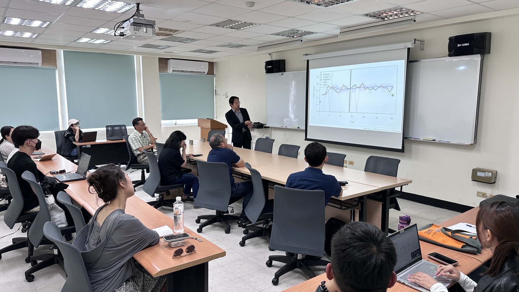 Presentation of Lin, Yu-Hsuan lecturer (1)